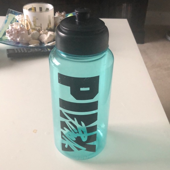 Pink water bottle - Picture 2 of 2